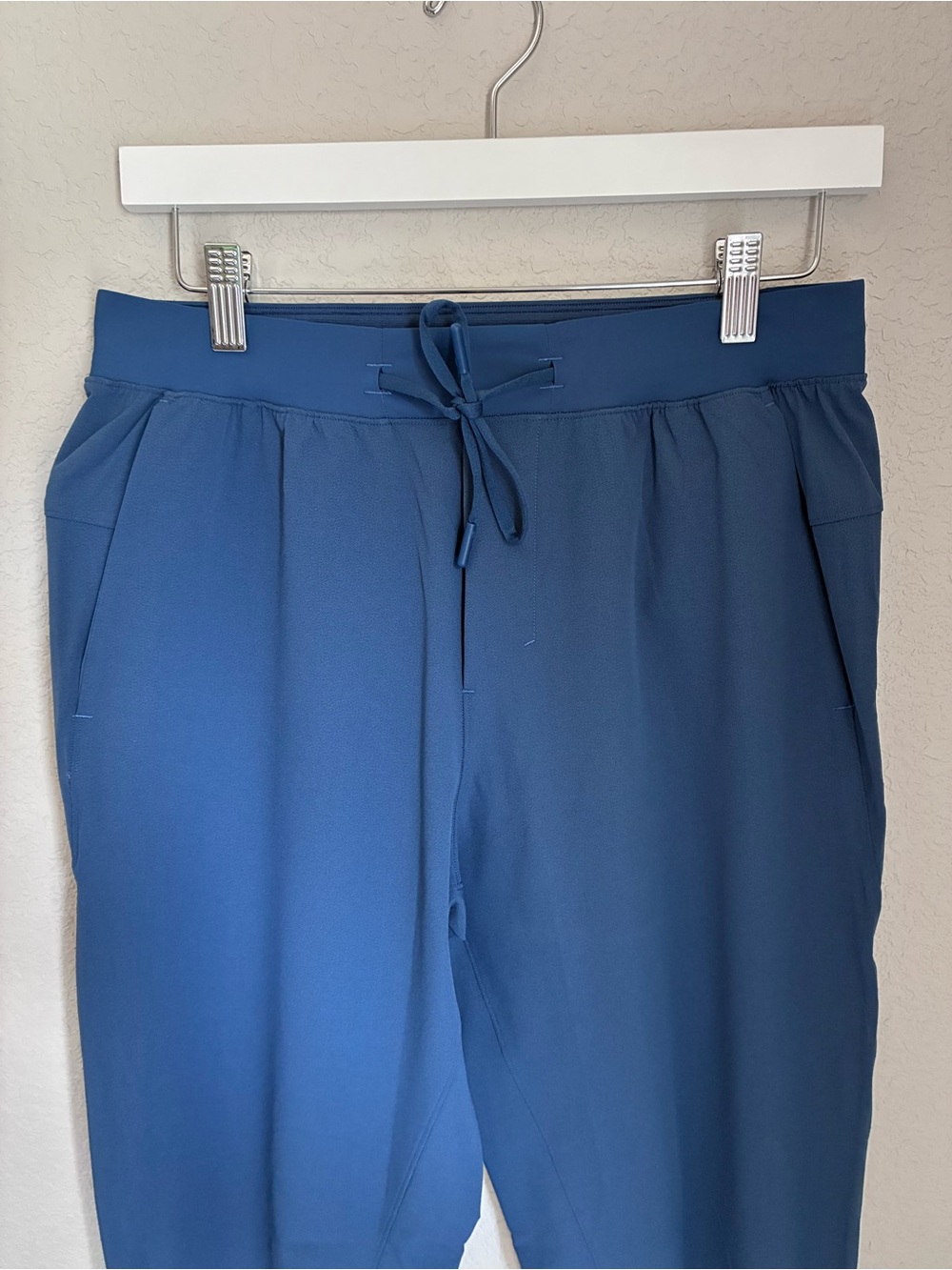 Lululemon Zeroed In slim-fit pant